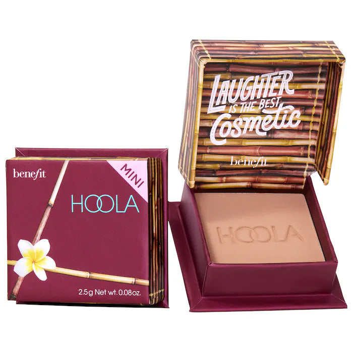 Benefit Cosmetics 
Mini Hoola Matte Powder Bronzer