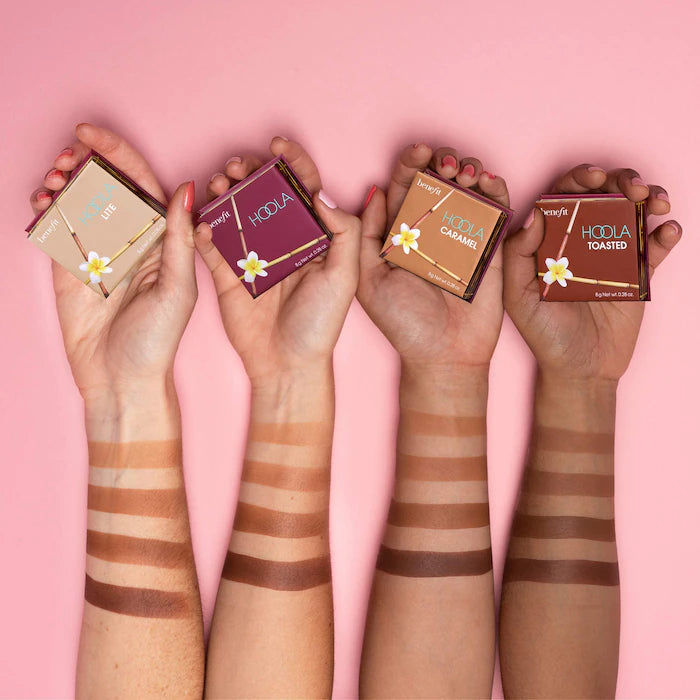 Benefit Cosmetics 
Mini Hoola Matte Powder Bronzer